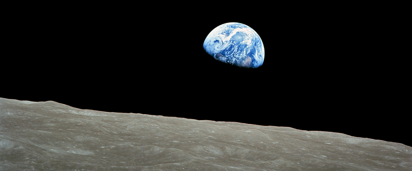 O homem pisou na superfície da Lua pela primeira vez em julho de 1969.