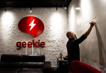 como escolher material didático